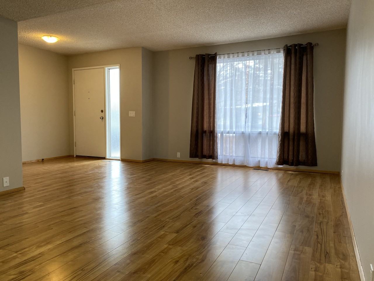 2300 Oakmoor Drive Southwest - Photo 6 of 12