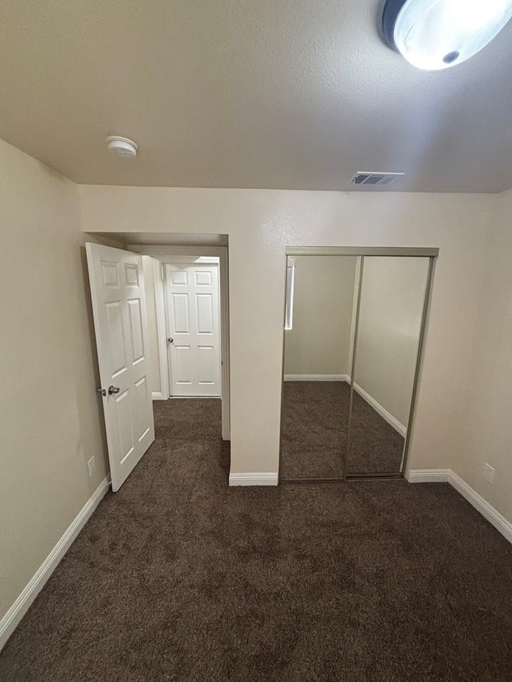 159 West 89th Street - Photo 6 of 20