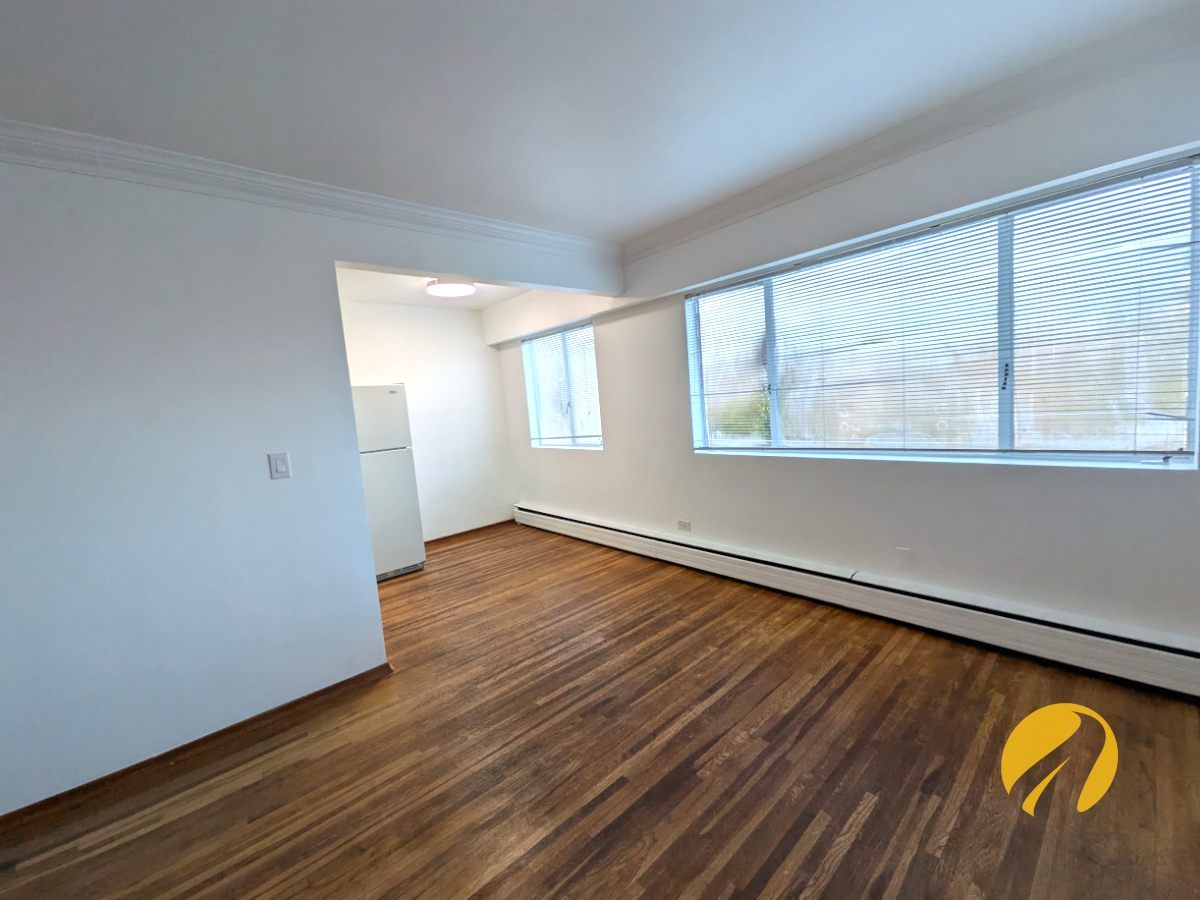 2435 West 2nd Avenue #4 - Photo 3 of 10