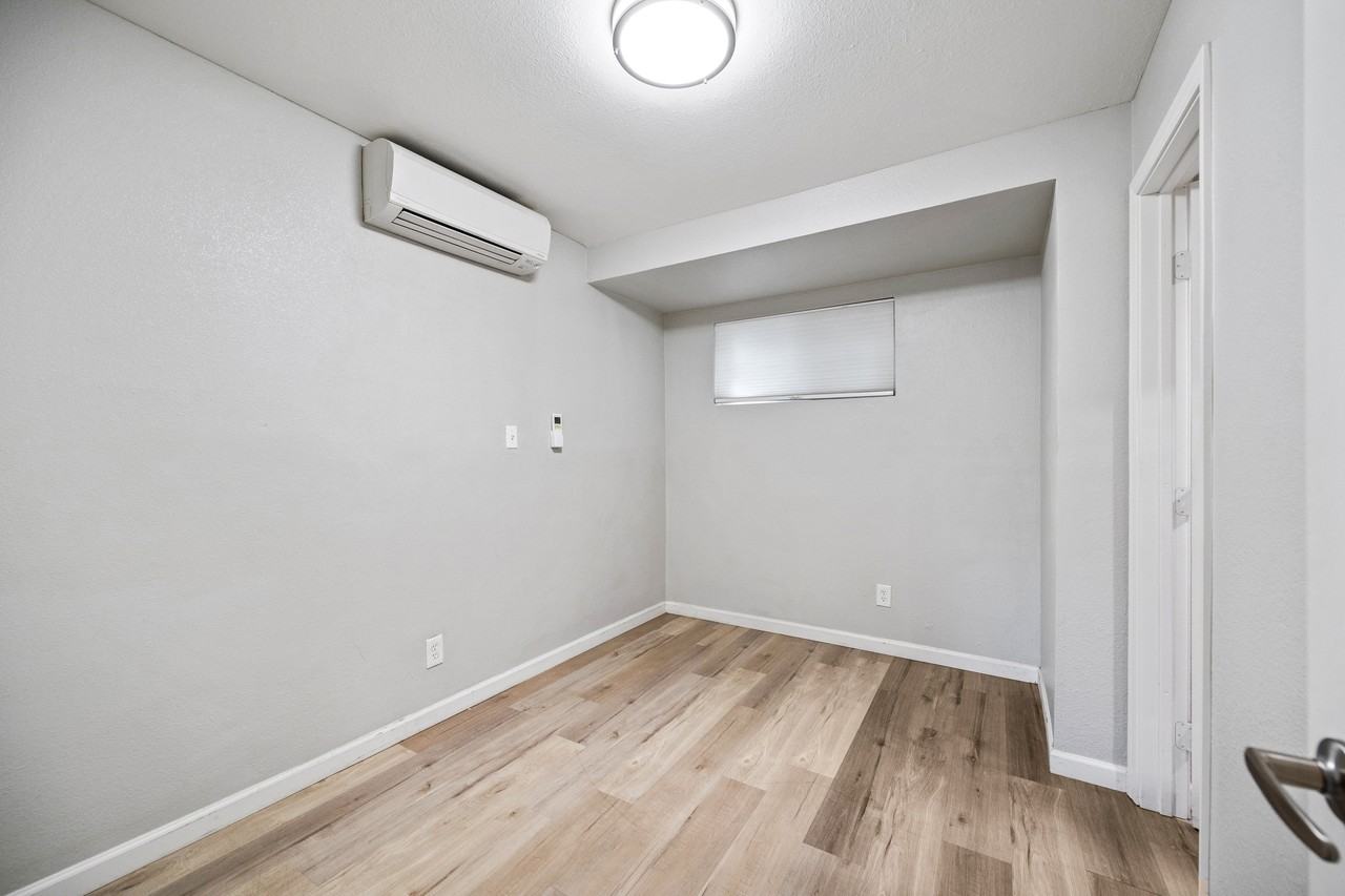 3025 North 32nd Street #2 - Photo 7 of 22