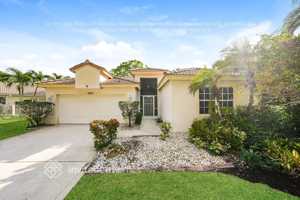 featured image of 3900 Majestic Palm Way