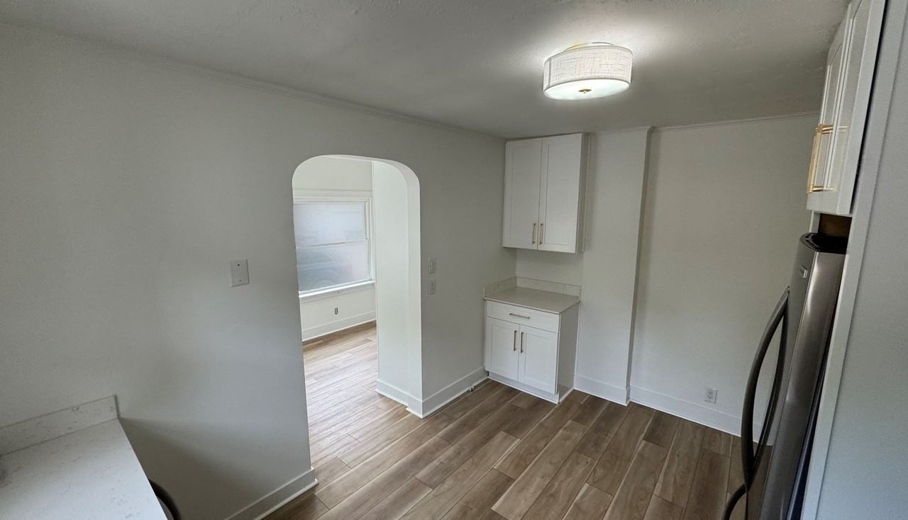 736738 Sheridan Ave #738 - Photo 3 of 10