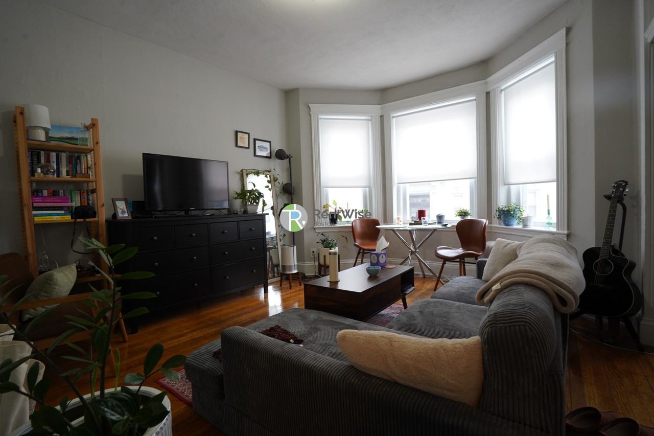 91 Gordon Street #6 - Photo 3 of 17