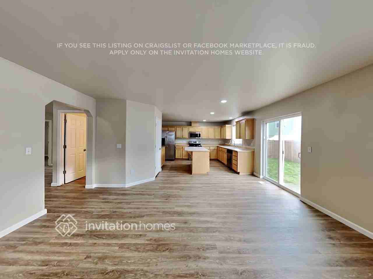 21007 82nd Street East - Photo 4 of 22