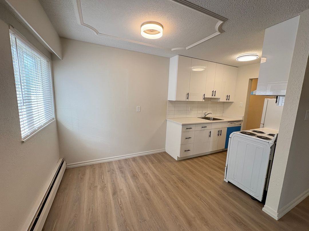 540 Rithet Street #106 - Photo 3 of 16