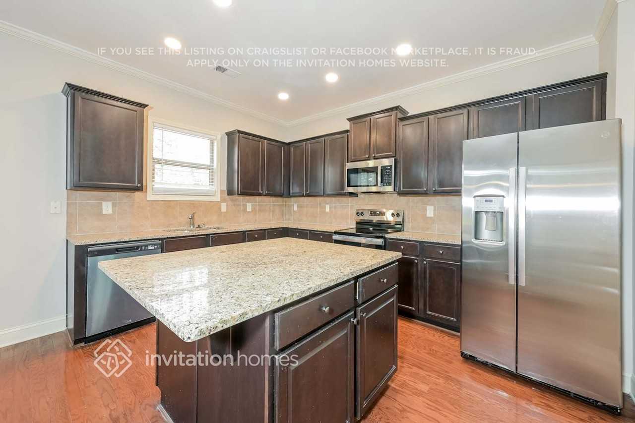 4355 Suwanee Mill Dr - Photo 7 of 18