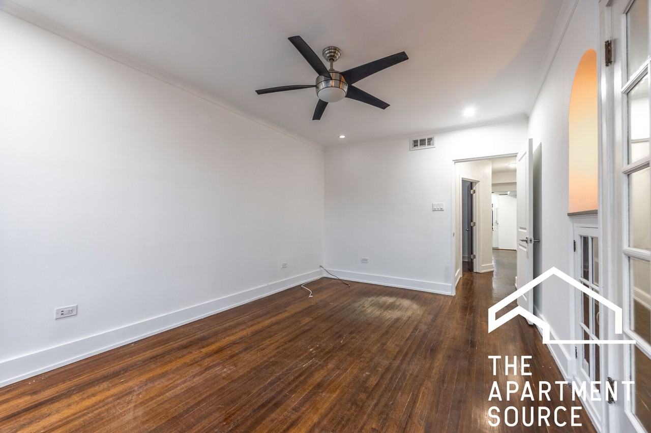 3716 W Belmont Ave #2 - Photo 5 of 18