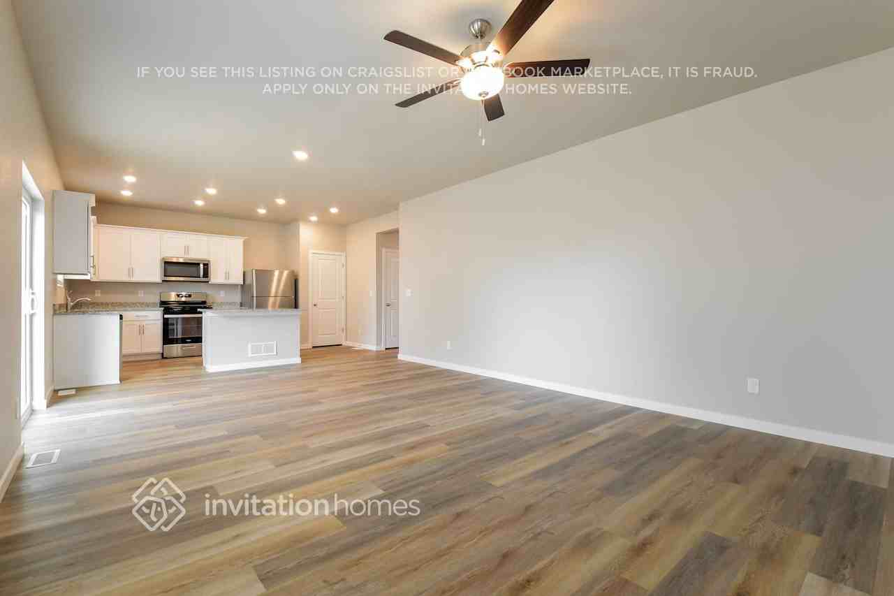 7303 Dolores Avenue - Photo 6 of 18