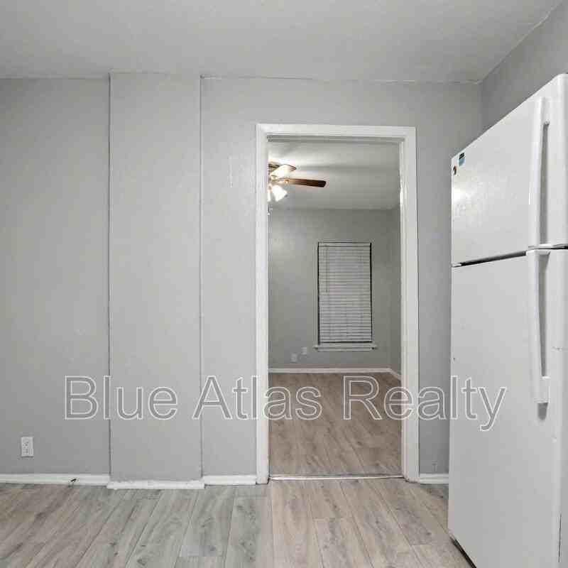 1724 Pear Street #5 - Photo 3 of 14