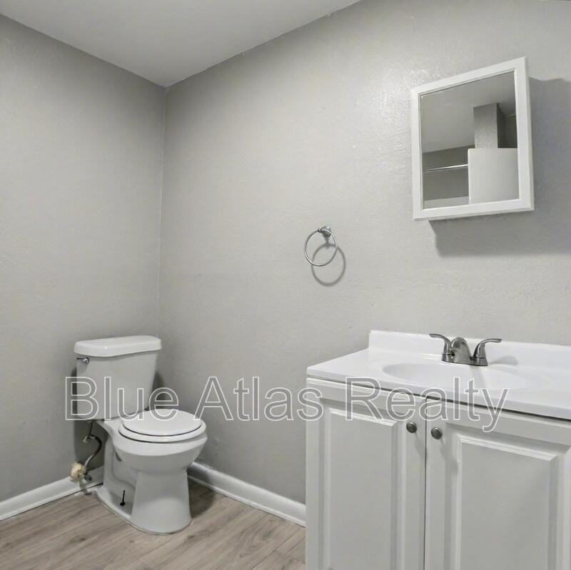 1724 Pear Street #5 - Photo 7 of 14