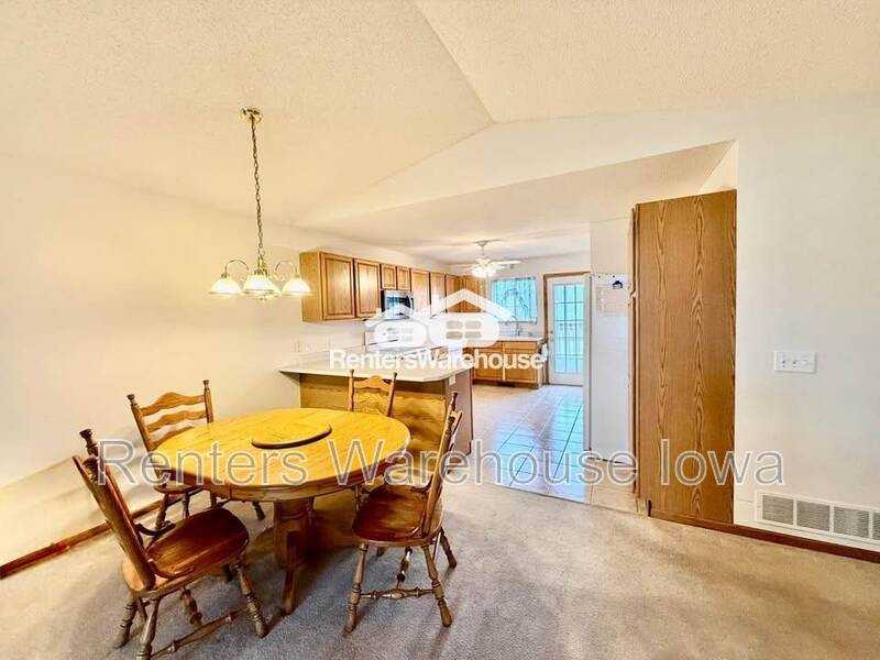 495 S 51st St #65 - Photo 4 of 25