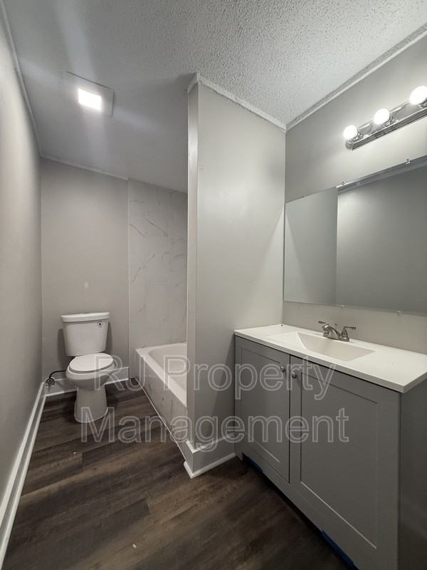 705 Harahan Rd - Photo 7 of 8