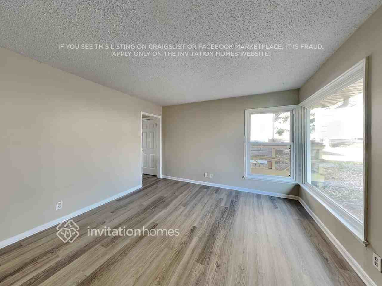 3112 Nevada Ave S - Photo 5 of 23