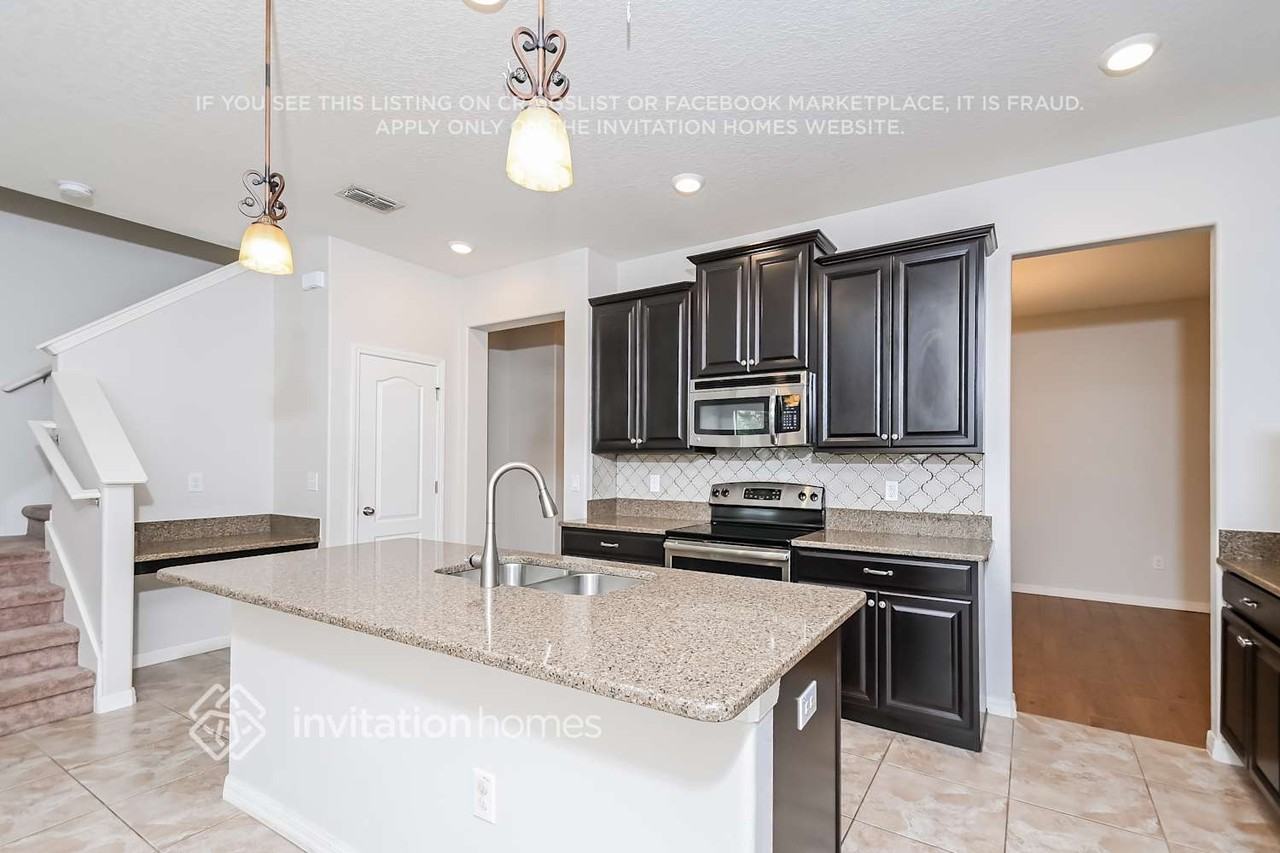 2708 Garden Falls Dr - Photo 5 of 16