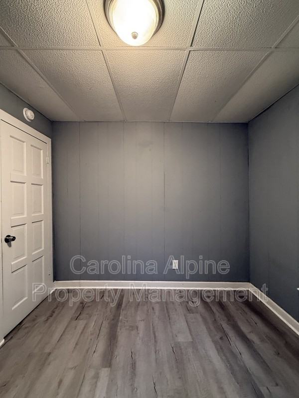 109 Pine Ave - Photo 7 of 27