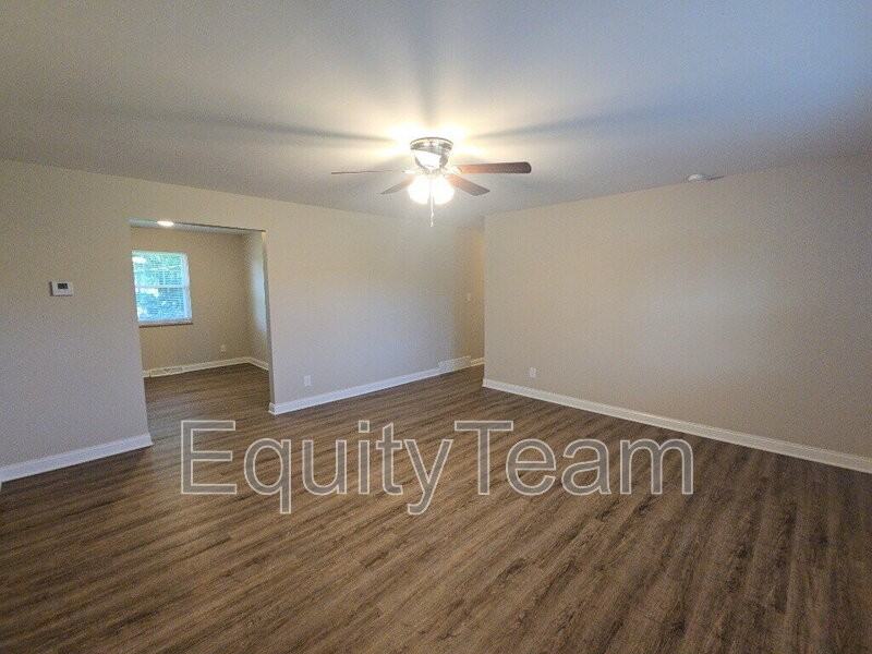 3517 Mary Ann Drive - Photo 3 of 17