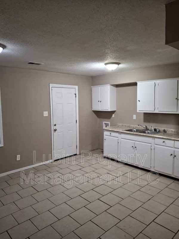 1221 Tahoe Rd - Photo 7 of 9