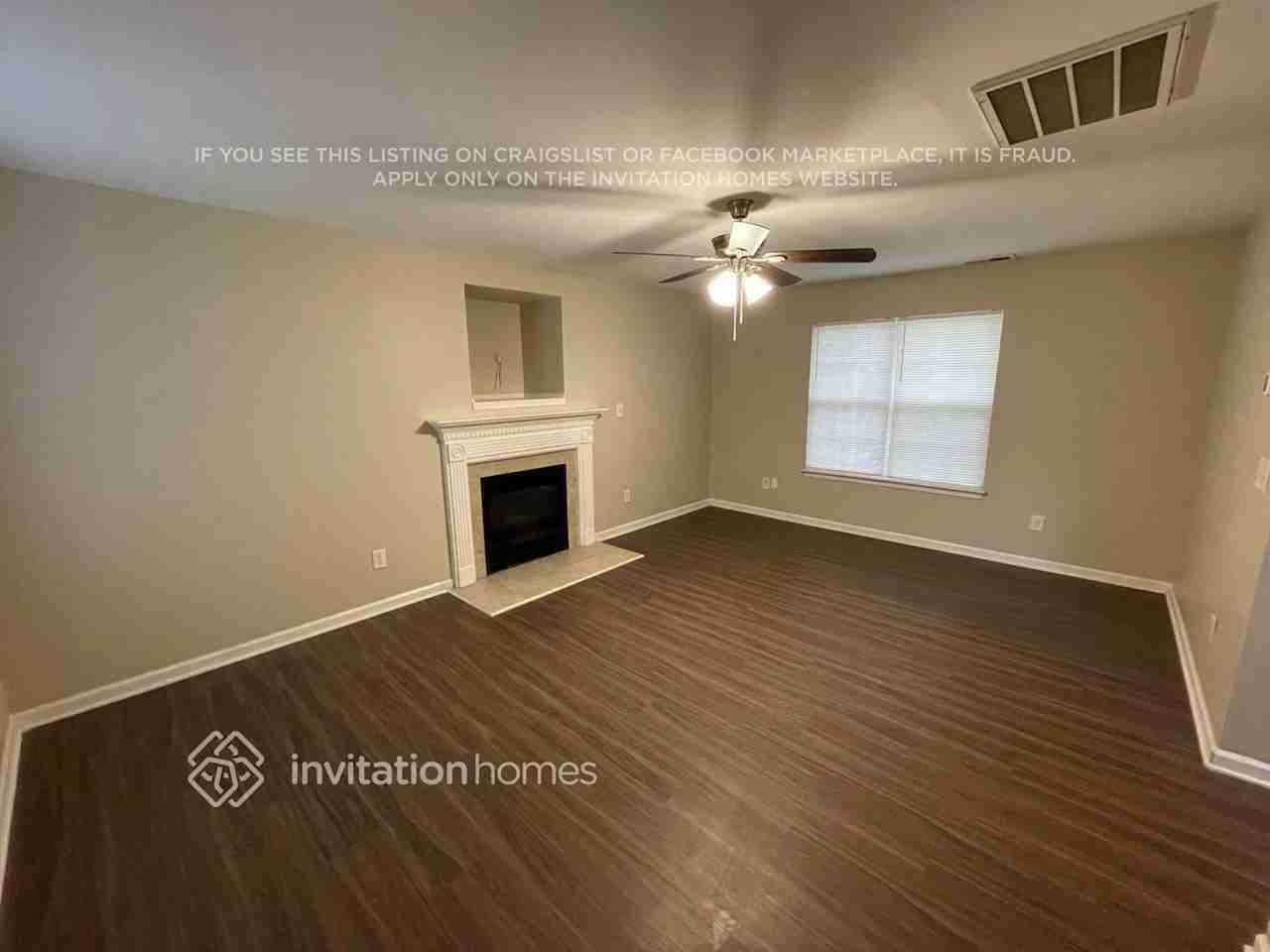 9915 Travis Floyd Ln - Photo 3 of 22