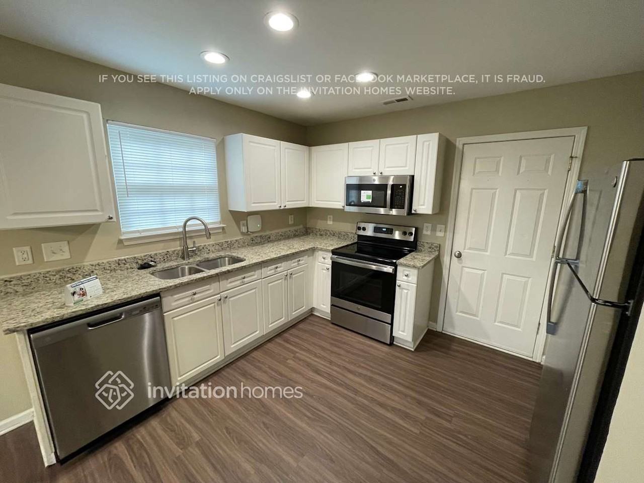 9915 Travis Floyd Ln - Photo 5 of 22