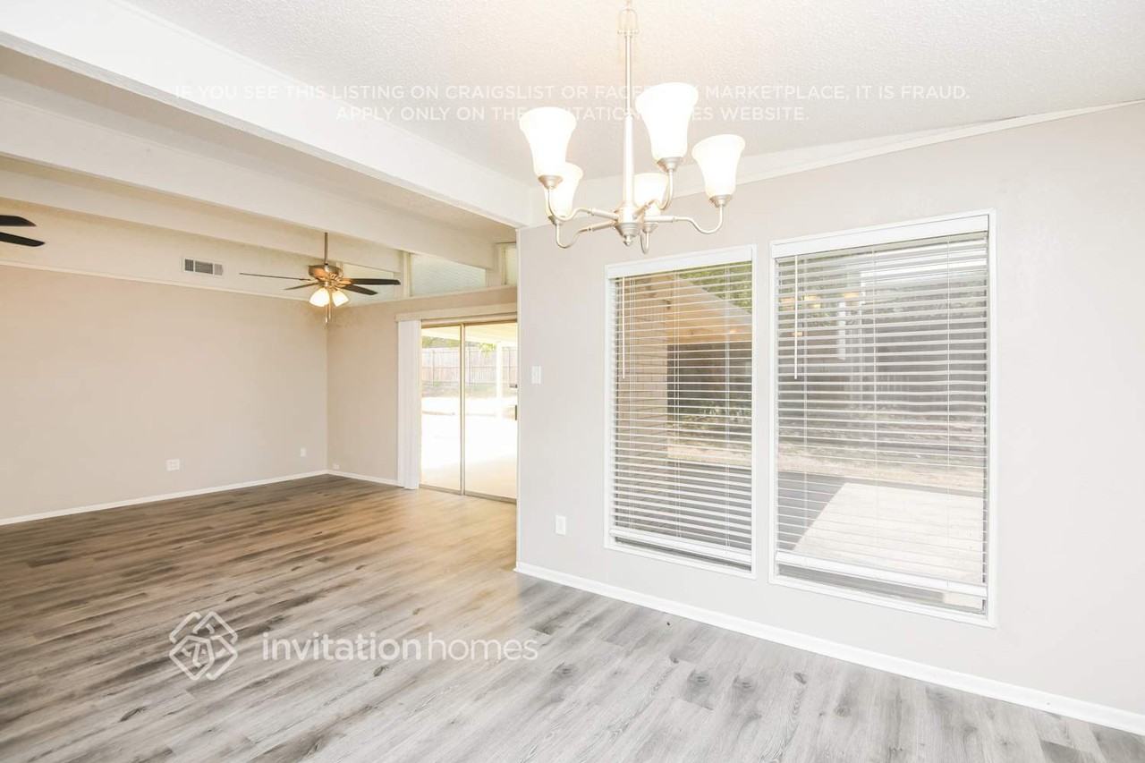 6145 Walla Avenue - Photo 2 of 16