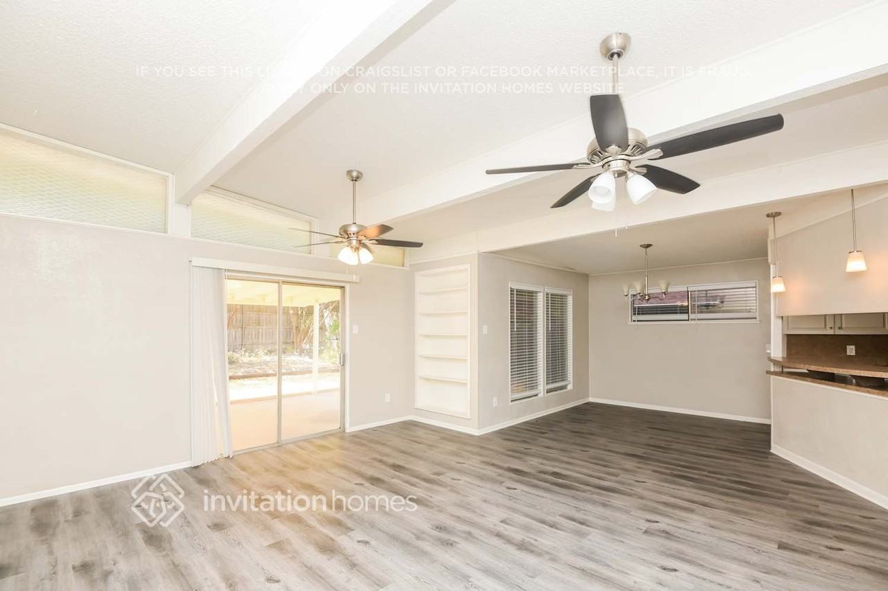 6145 Walla Avenue - Photo 5 of 16