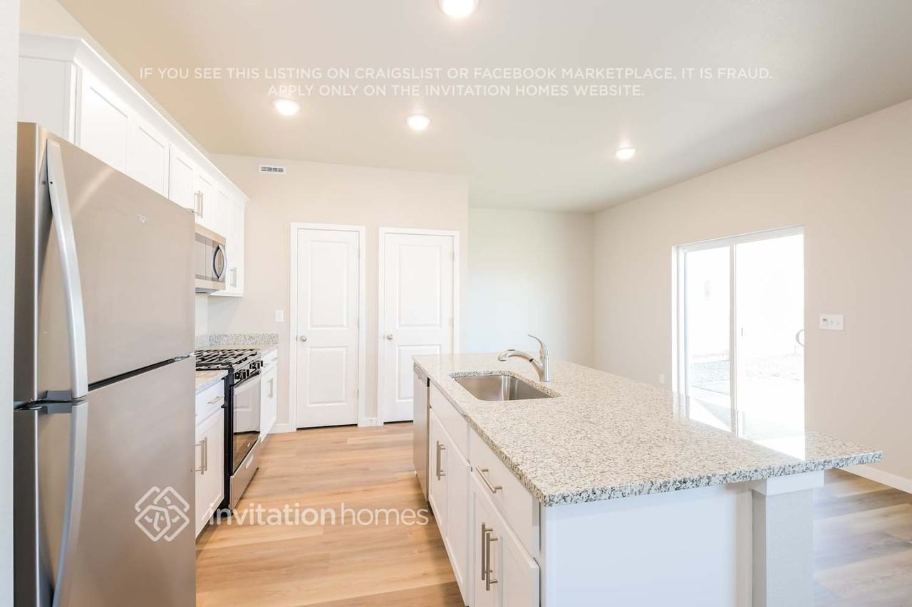 7307 Dolores Avenue - Photo 7 of 18