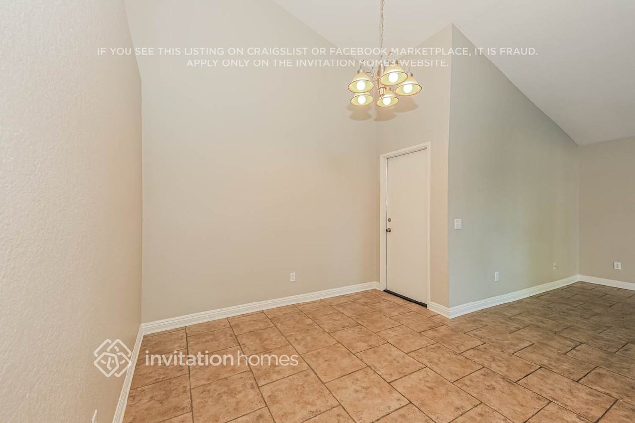 5973 Maybelle St - Photo 5 of 17