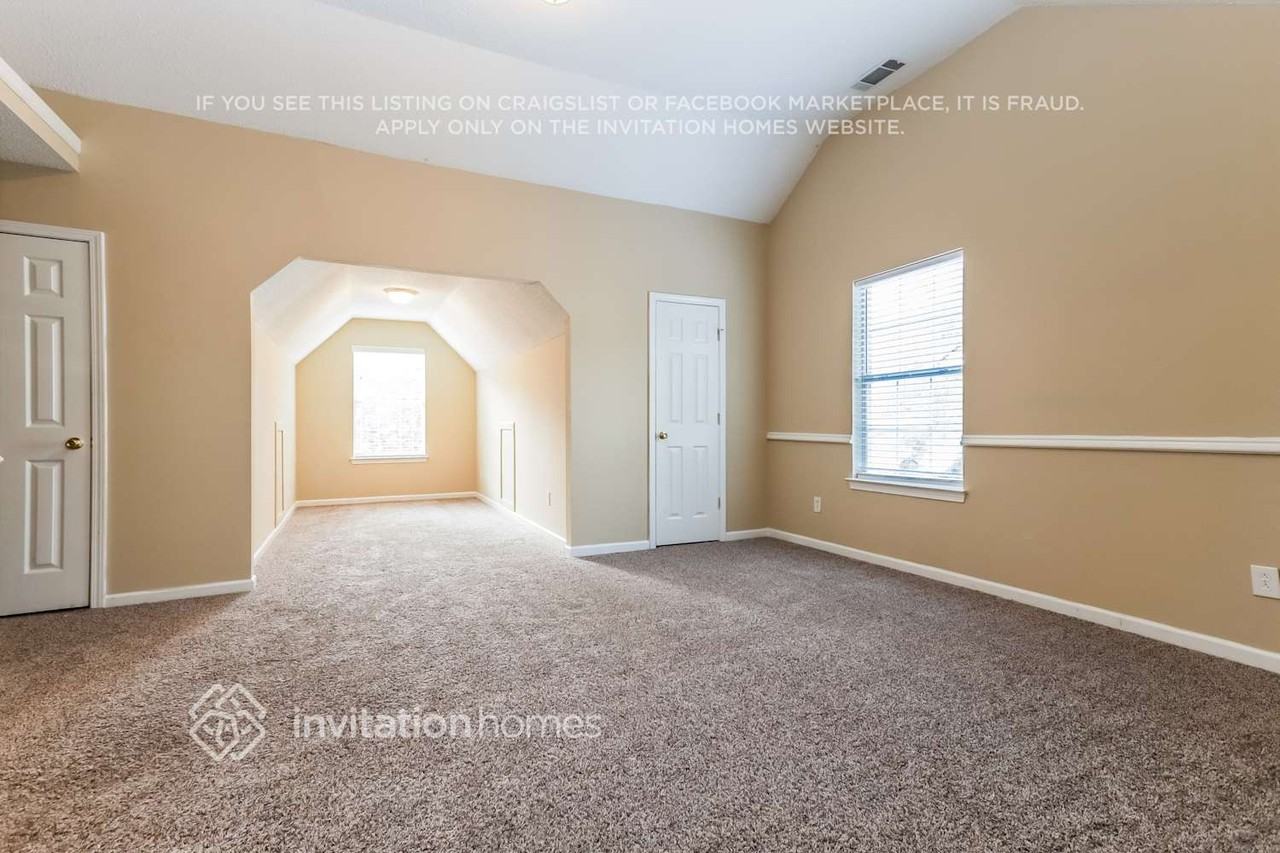 3844 Micah Ln - Photo 5 of 18