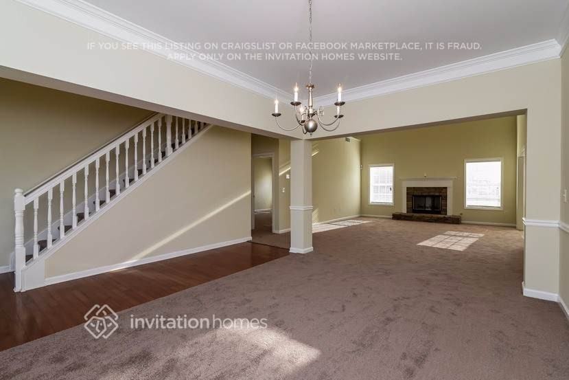 3465 Gardenside Dr - Photo 5 of 19