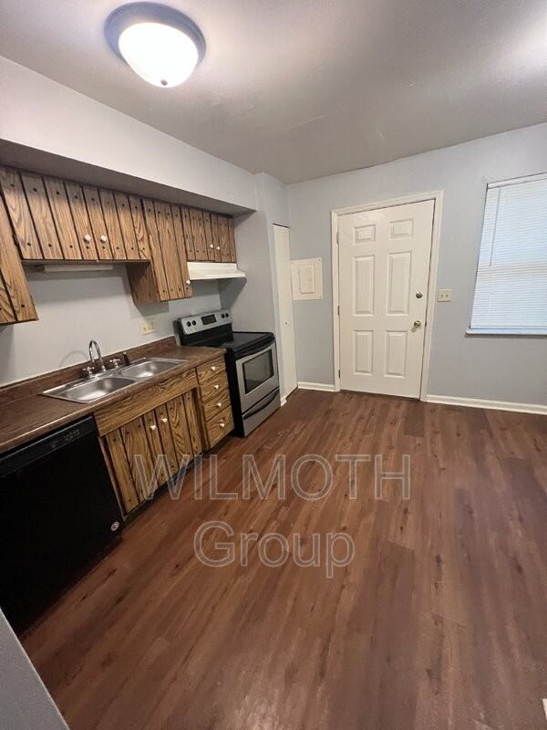 1325 Millerwood Dr - Photo 7 of 14