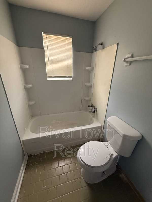 3817 Ajanders Dr - Photo 7 of 10