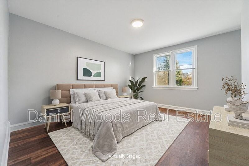 926 Booth St #2 - Photo 4 of 11