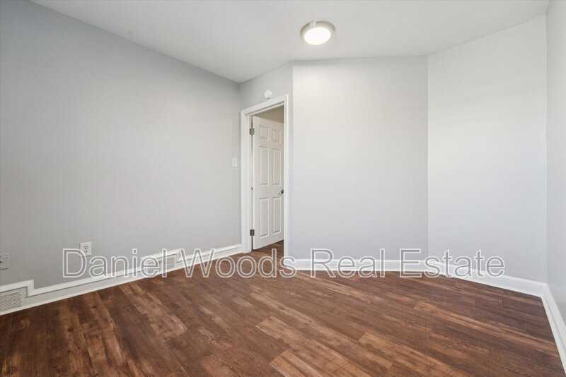 926 Booth St #2 - Photo 7 of 11