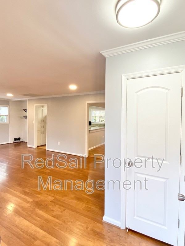 773 Childress Dr - Photo 4 of 20