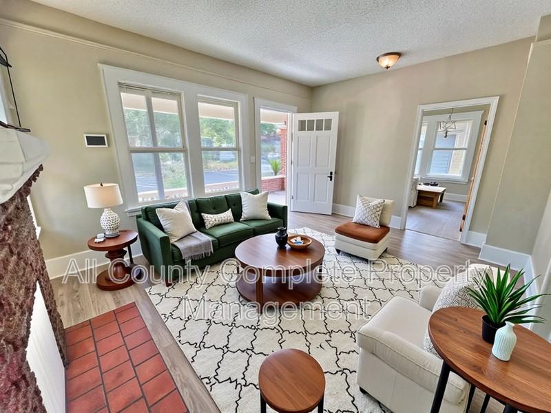 213 W 24th St - Photo 7 of 30