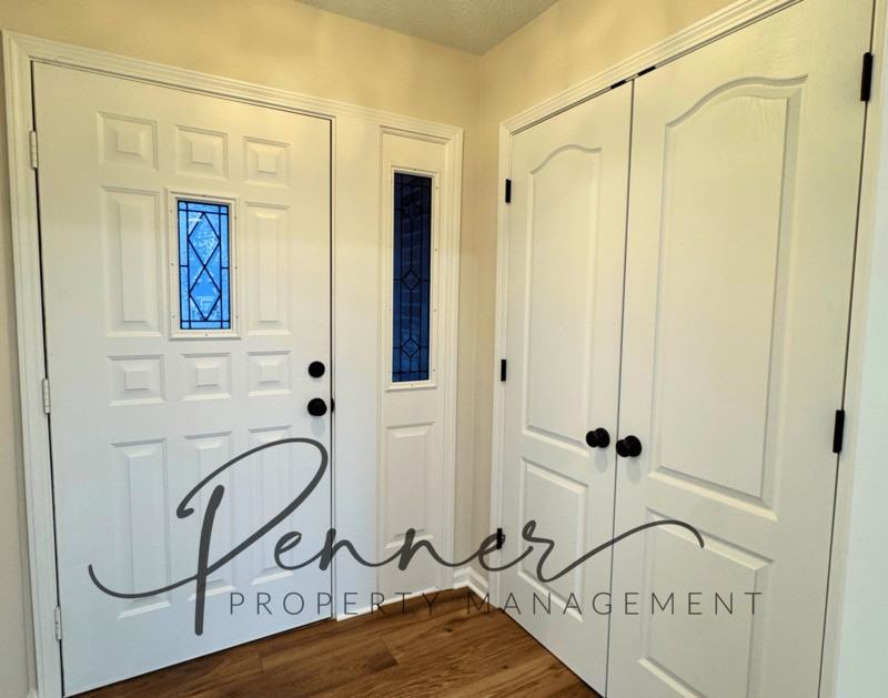 811 Northeast Mulberry Street - Photo 2 of 13