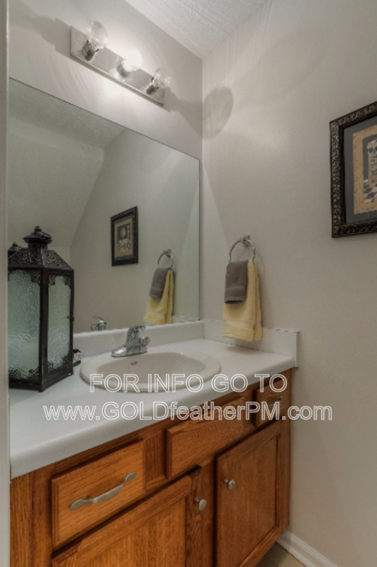 1363 Benley St - Photo 4 of 14