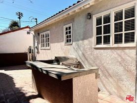 401 North Kings Road - Photo 1 of 1