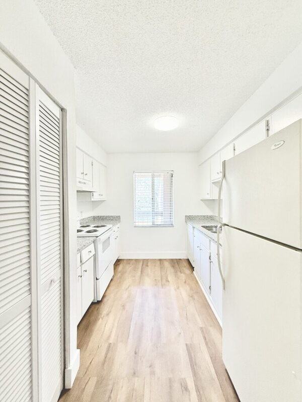 7517 Pitch Pine Cir - Photo 2 of 50