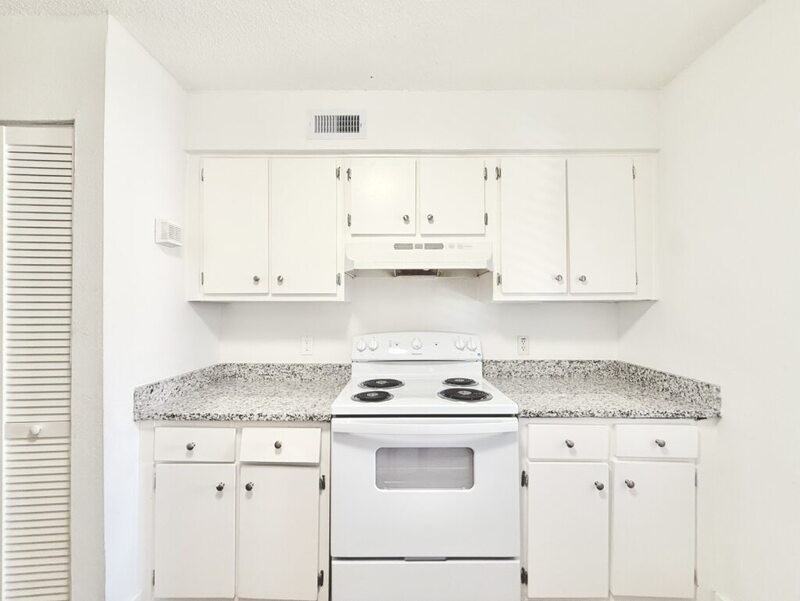 7517 Pitch Pine Cir - Photo 3 of 50