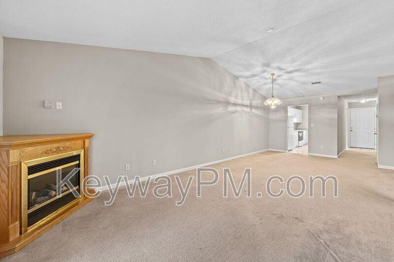 2011 Summer Valley Way - Photo 4 of 20