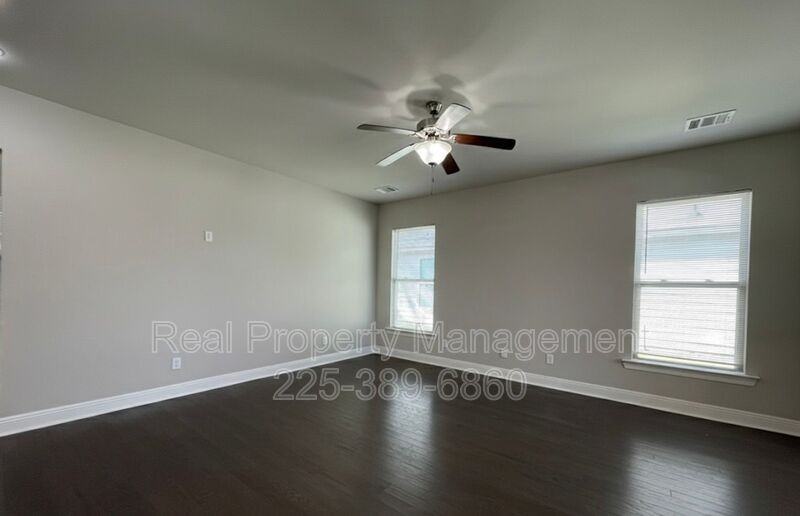 7948 Antebellum Ave - Photo 4 of 20