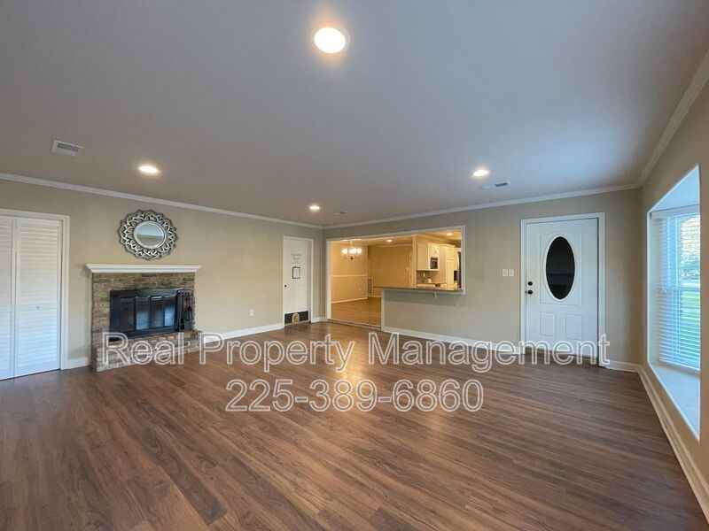 9536 Bermuda Ave #A - Photo 3 of 31