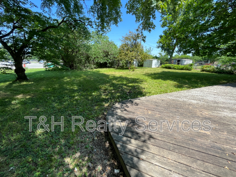 8918 Birch St - Photo 5 of 24