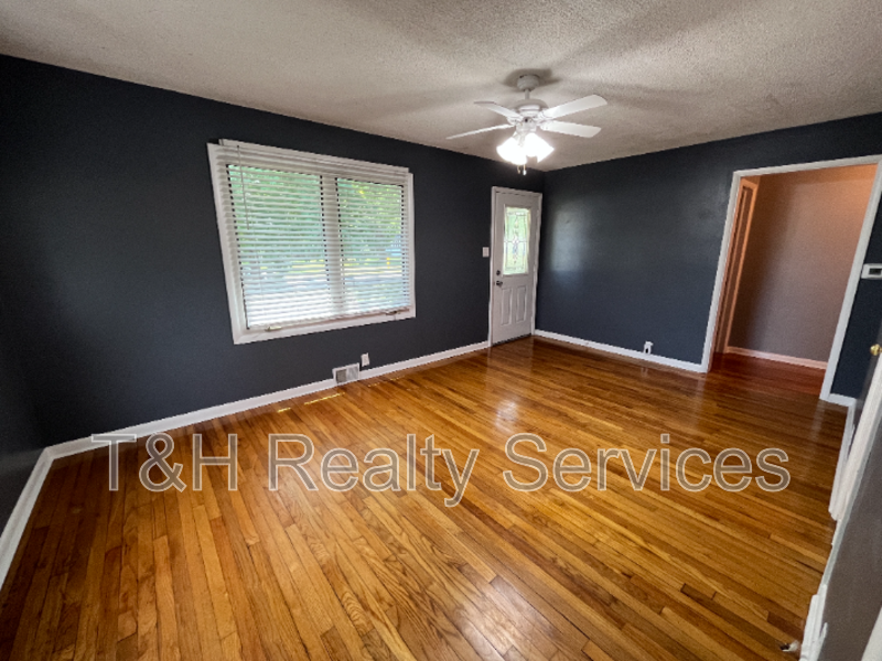 8918 Birch St - Photo 7 of 27