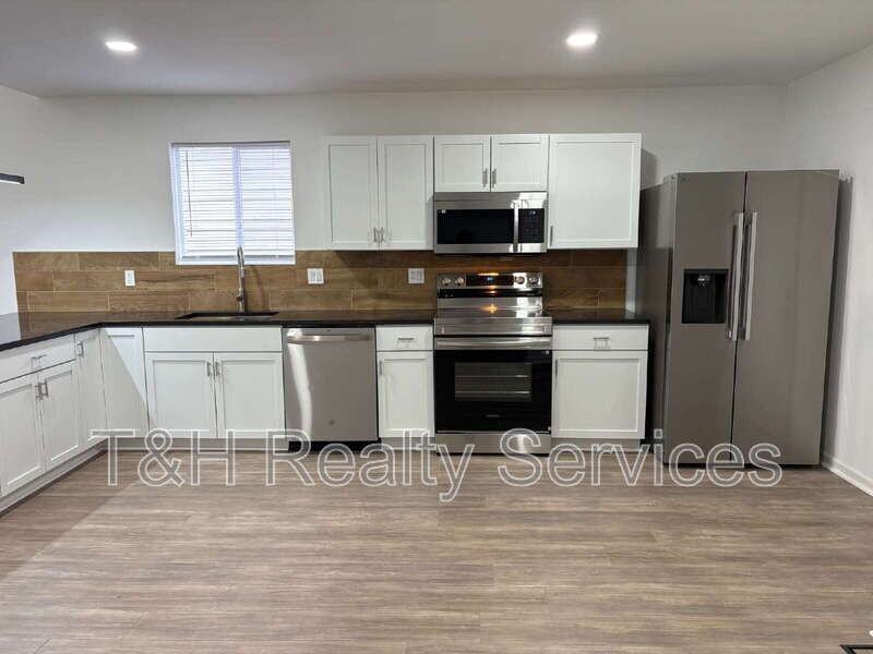 408 N Berwick Ave - Photo 7 of 21