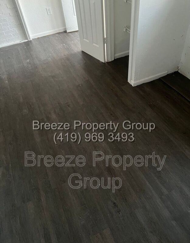 518 Hope St - Photo 4 of 10