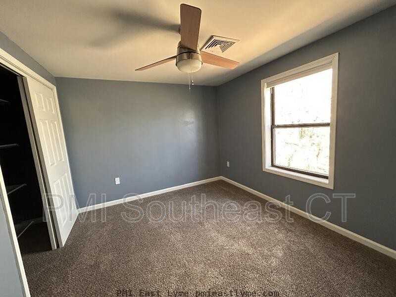 349 West Road - Photo 6 of 27