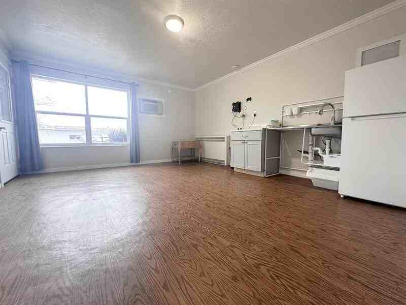 116 N Tremont St #5 - Photo 2 of 7