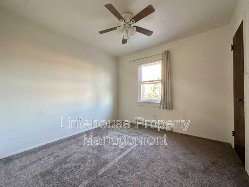 4428 Ocean View Ave - Photo 6 of 10